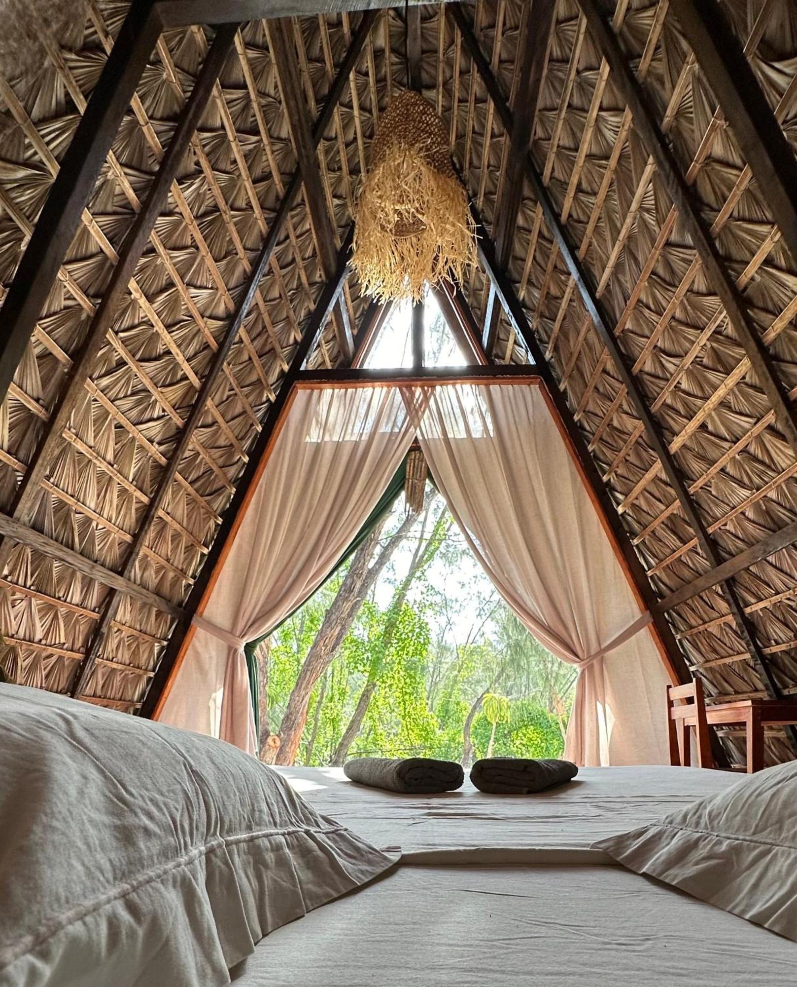 KiteParadise-Madagascar Hotel Antsiranana Bagian luar foto