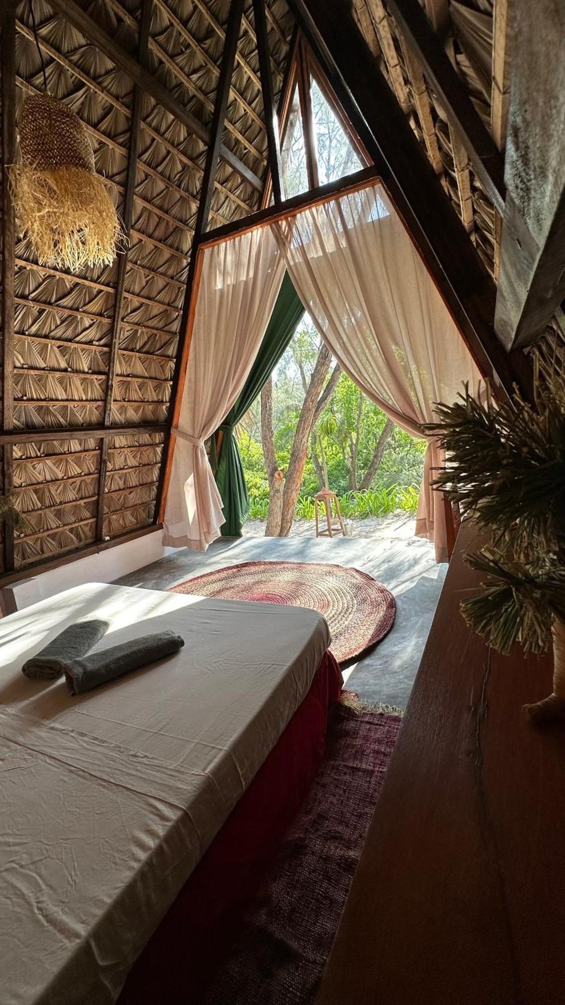 KiteParadise-Madagascar Hotel Antsiranana Bagian luar foto